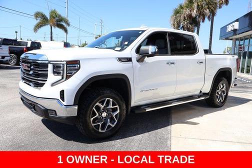 2022 GMC Sierra 1500 SLT