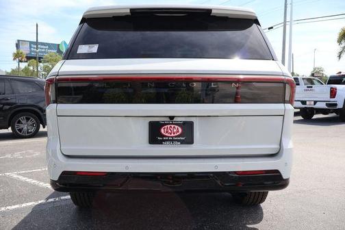 Star White 2026 Lincoln Navigator Reserve