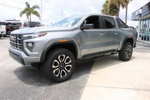 2025 GMC Canyon AT4