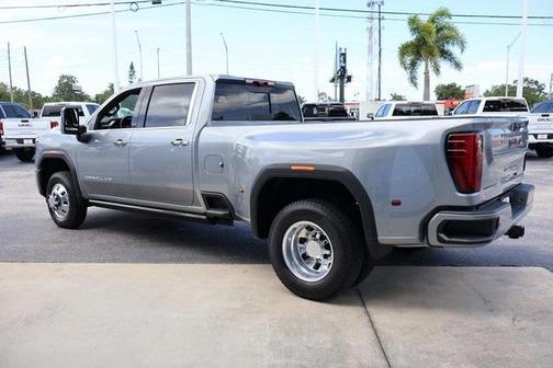 2025 GMC Sierra 3500 Denali