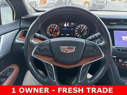 2020 Cadillac XT5 Premium Luxury
