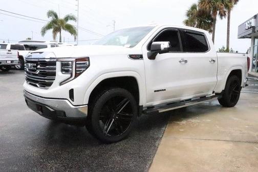 2022 GMC Sierra 1500 SLT