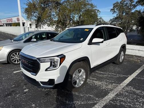 2024 GMC Terrain SLE