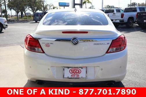 2013 Buick Regal Premium 1