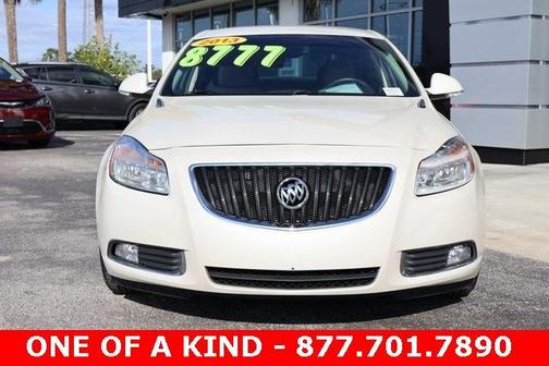 2013 Buick Regal Premium 1