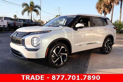 2022 Mitsubishi Outlander ES