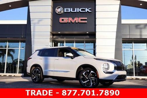 2022 Mitsubishi Outlander ES