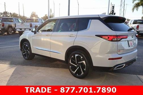 2022 Mitsubishi Outlander ES