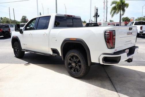 2025 GMC Sierra 2500 AT4