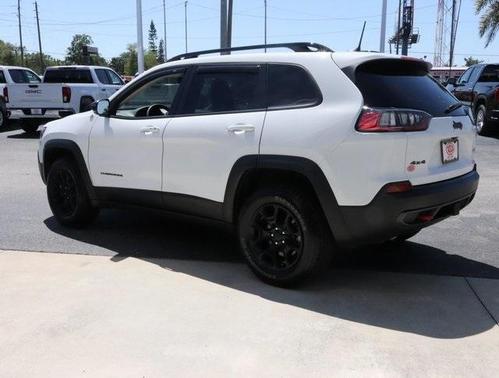 2022 Jeep Cherokee Trailhawk