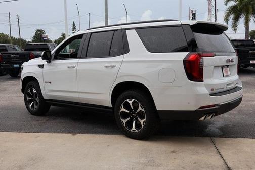 2025 GMC Yukon AT4
