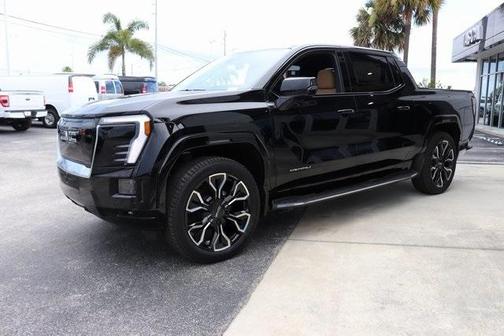 2025 GMC Sierra EV Denali