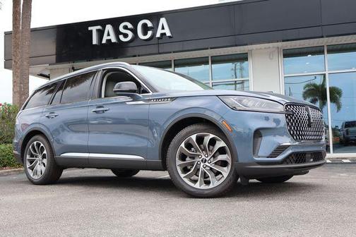 Blue Metallic 2026 Lincoln Aviator Premiere