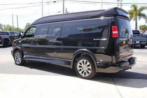 2025 GMC Savana 2500 Work Van