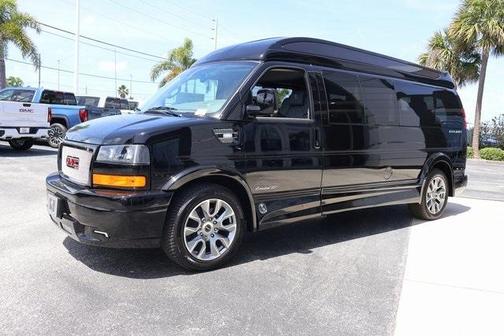 2025 GMC Savana 2500 Work Van