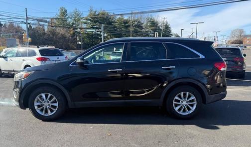 2016 Kia Sorento LX