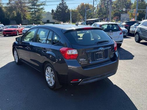 2016 Subaru Impreza 2.0i Premium