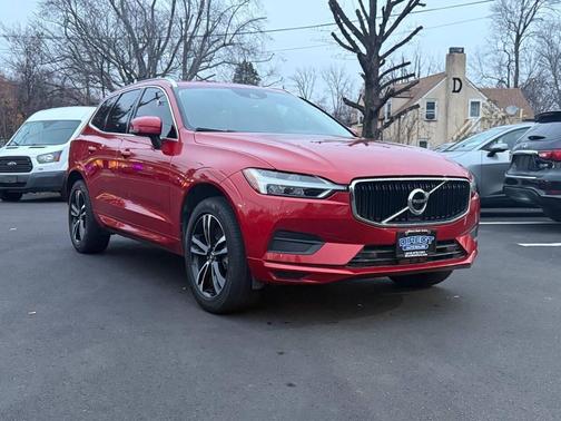 2020 Volvo XC60 T6 Momentum