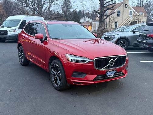2020 Volvo XC60 T6 Momentum