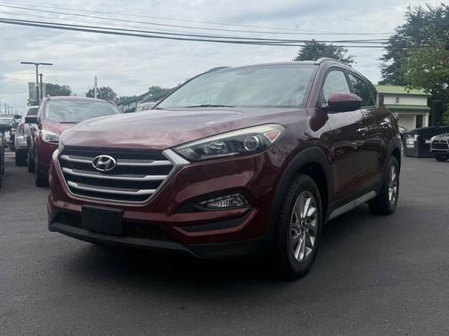 Ruby Wine 2017 Hyundai TUCSON SE