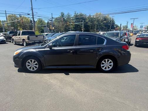 Crystal Black Silica 2011 Subaru Legacy Premium