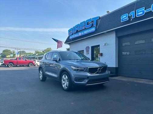 2021 Volvo XC40 T5 Momentum
