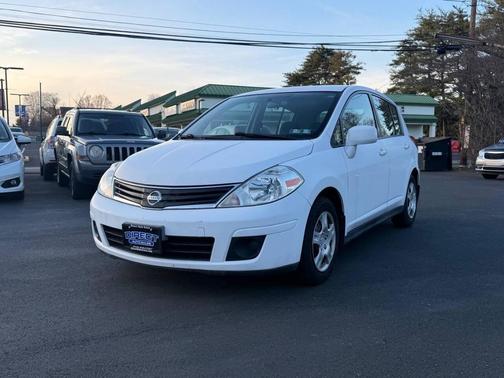 Fresh Powder 2010 Nissan Versa 1.8 S