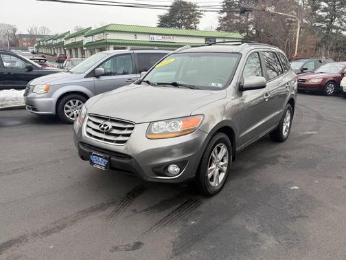 2011 Hyundai SANTA FE SE