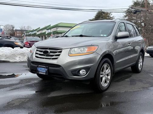 2011 Hyundai SANTA FE SE