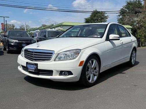 Arctic White 2011 Mercedes-Benz C-Class C 300 4MATIC Luxury