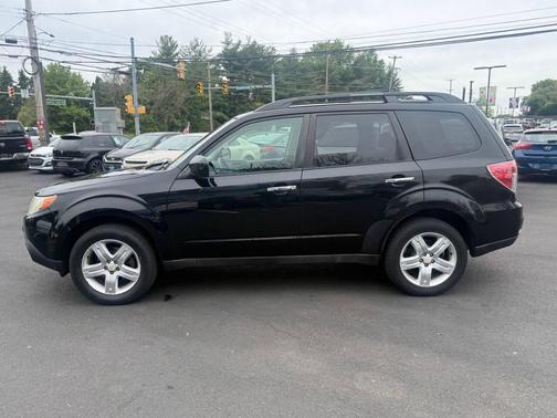 Obsidian Black Pearl 2010 Subaru Forester 2.5 X Premium