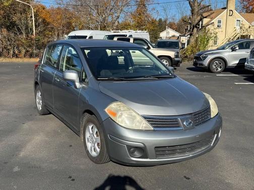 2009 Nissan Versa 1.8 S