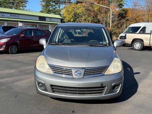 2009 Nissan Versa 1.8 S