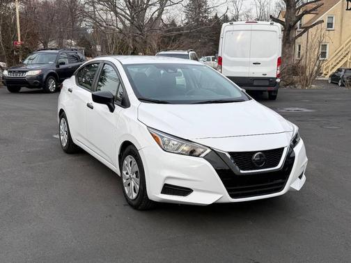 2020 Nissan Versa 1.6 S