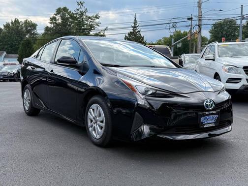 2016 Toyota Prius Two