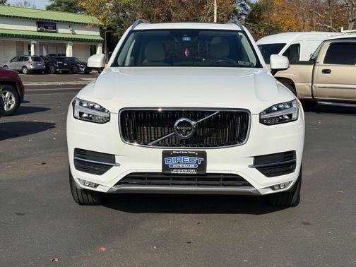 2017 Volvo XC90 T5 Momentum