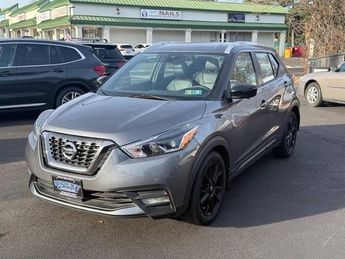 2020 Nissan Kicks SR
