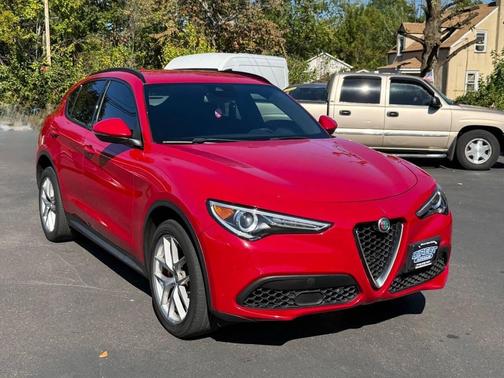 2018 Alfa Romeo Stelvio Ti Sport