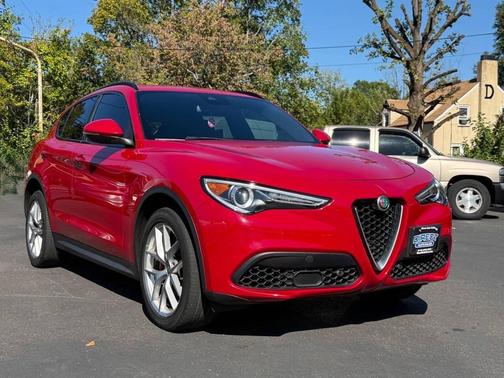 2018 Alfa Romeo Stelvio Ti Sport