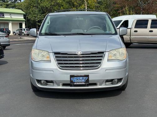 2010 Chrysler Town & Country Touring