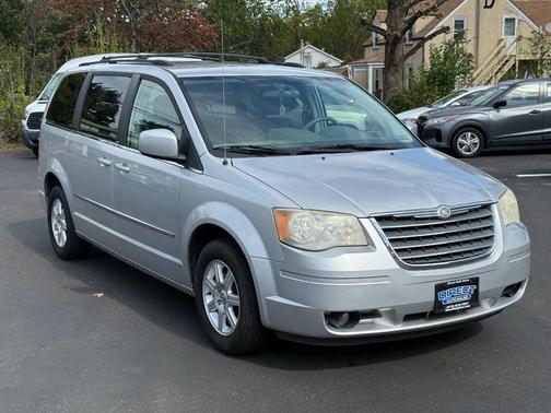 2010 Chrysler Town & Country Touring