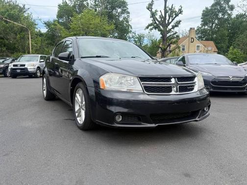 Black Clearcoat 2011 Dodge Avenger Mainstreet