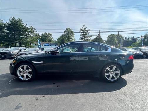 2017 Jaguar XE 35t Prestige