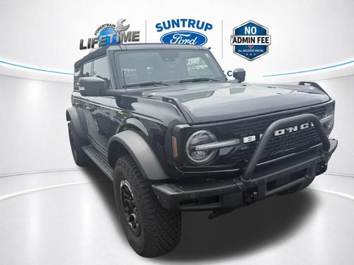 Shadow Black 2024 Ford Bronco Wildtrak