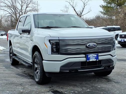 2023 Ford F-150 Lightning LARIAT