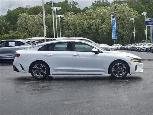 2023 Kia K5 EX