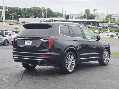 2023 Cadillac XT6 Premium Luxury AWD