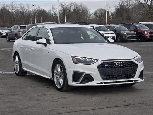 2024 Audi A4 45 S line quattro Premium