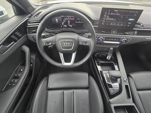 2024 Audi A4 45 S line quattro Premium