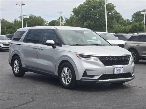 2022 Kia Carnival LXS